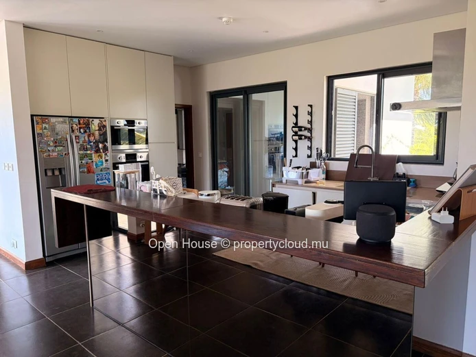 FOR SALE - Beautiful Penthouse - private pool with sea view - 4 bedrooms