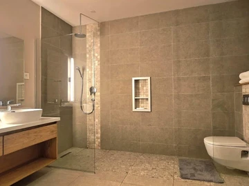4 Bedroom Apartment