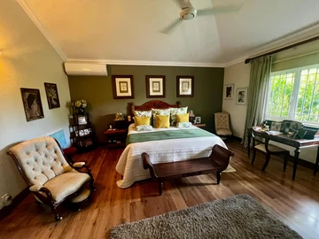 4 Bedroom Villa