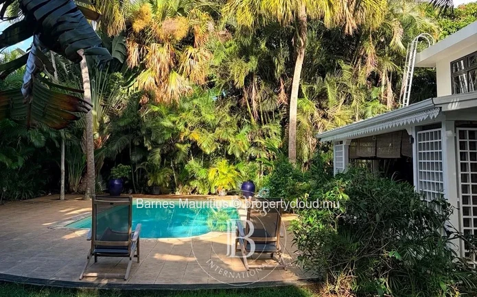 QUATRE-BORNES - Charmante maison familiale avec piscine- 4 chambres