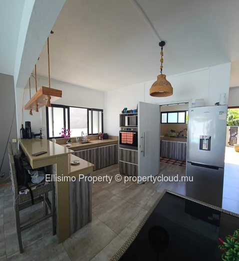 FOR RENT – 4-Bedroom Villa in Grand Gaube 