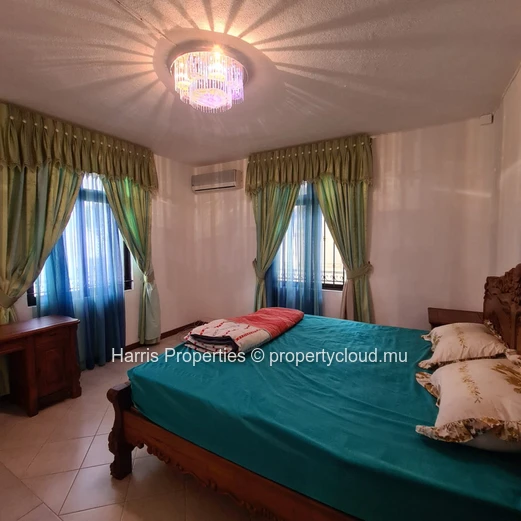 Bel appartement en premier etage à louer à Pointe aux Biches