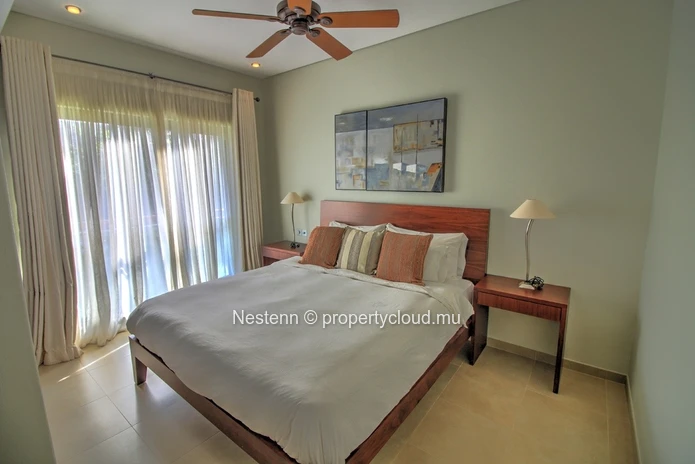 Luxury 3 bedroom apartment in a prestigious estate.
