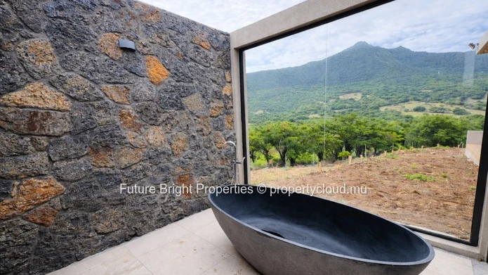 Villa Contemporaine d’Exception au Domaine de Palmyre – Vue Panoramique (Mandat exclusif)