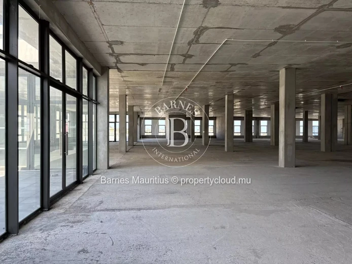 PORT LOUIS - Office Space - 1,500 m²