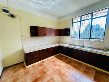 Maison de 6 Chambres