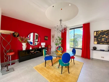 5 Bedroom Villa