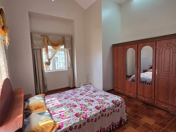 5 Bedroom Villa