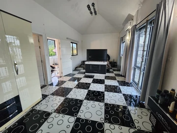 6 Bedroom Townhouse, Duplex