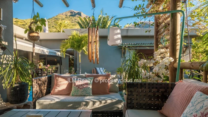 Magnificent villa with roof top for rent in Tamarin, Mauritius
