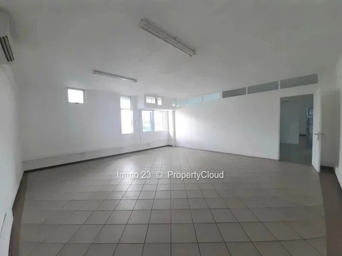 Office - 126m2 - Quatre Bornes - Ref. BU53960LO