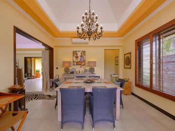 4 Bedroom Villa