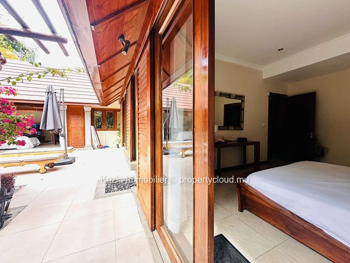 Charming And Intimate Villa