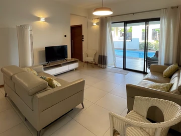 4 Bedroom Villa