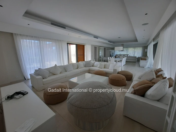 Superb villa for Rent - 4 bedrooms with Golf View | Anahita Beau Champ