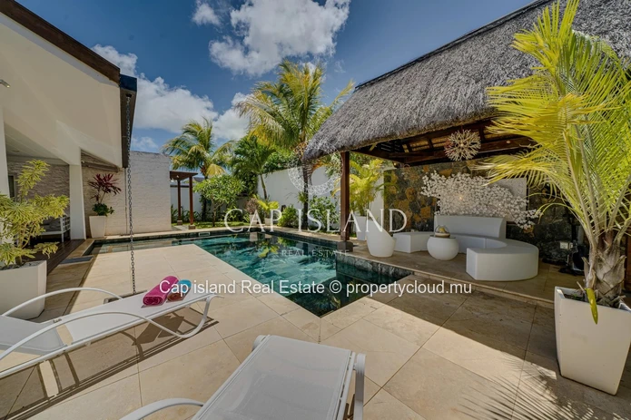Prestigious 3-bedroom villa at Clos du Littoral