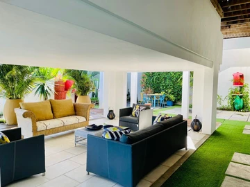 5 Bedroom Villa