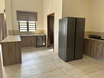 4 Bedroom Villa