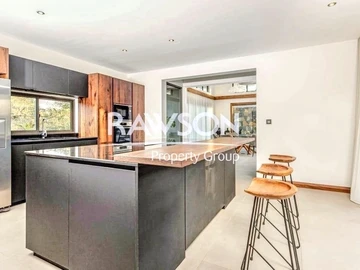 4 Bedroom Villa