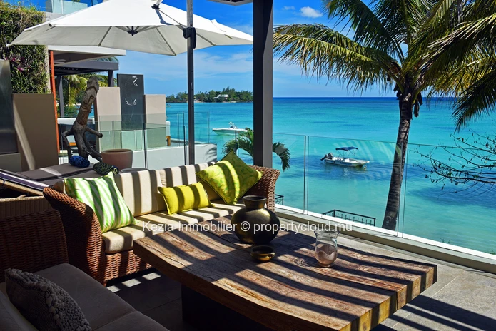 Contemporary Apartment Sea View