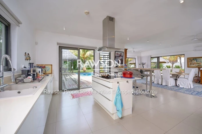 Modern Villa In Grand Bay