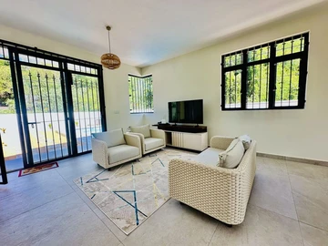 3 Bedroom Townhouse, Duplex