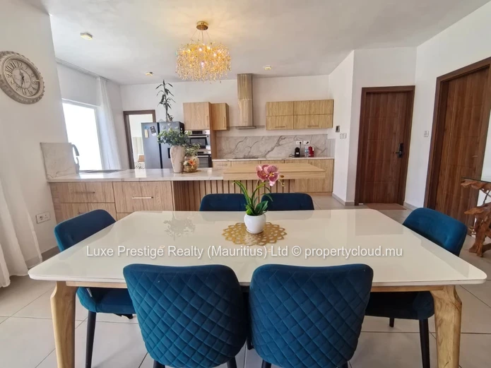 Brand-New Luxury 4-Bedroom Ensuite Villa for Sale in Mont Pascal | 15 Perches | Near Grand Baie & Northfields Interna...