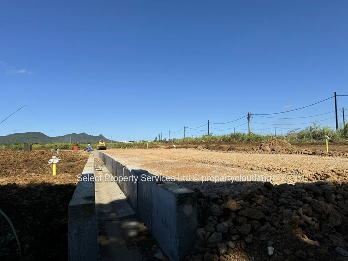 Nouveau Morcellement - Terrains en Vente - Boulet Rouge - Centre de Flacq