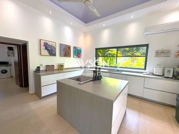 4 Bedroom Villa