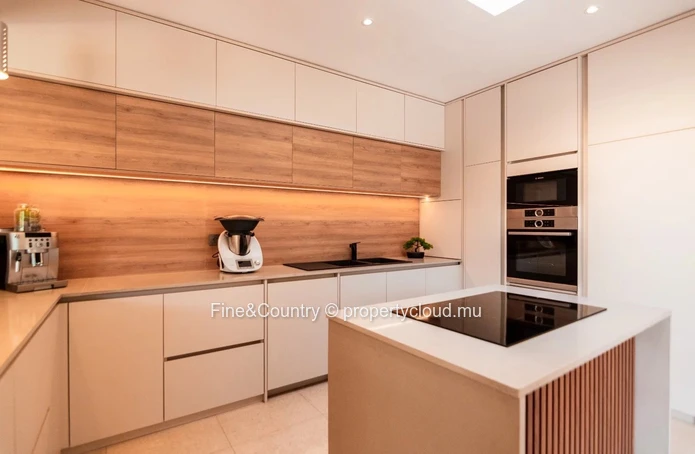 For Sale: Stunning Home in Clos du Littoral