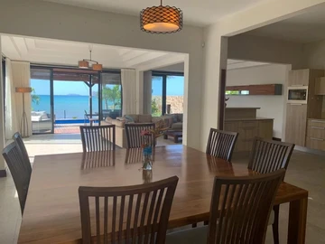 4 Bedroom Villa