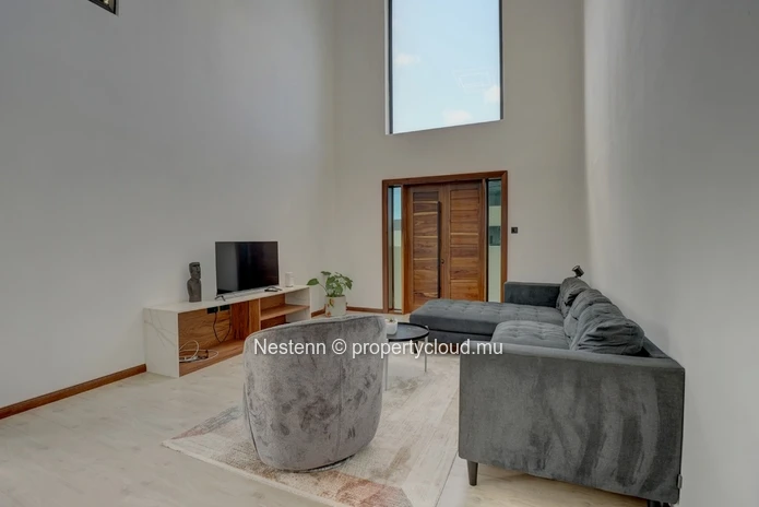 Maison moderne de 226 m² dans le Morcellement Fairview.