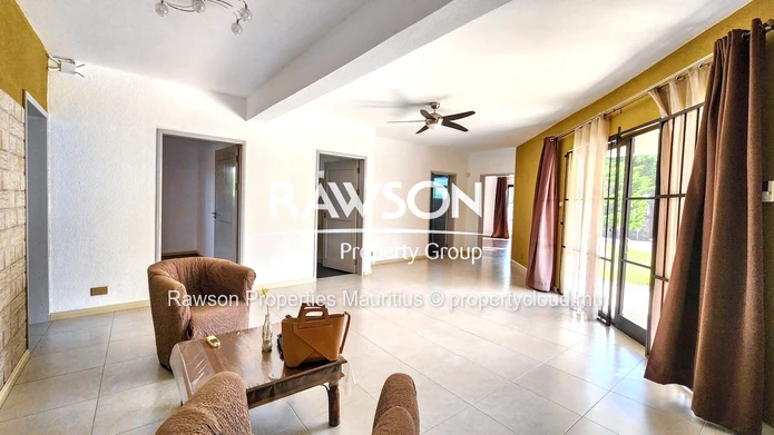 Appartement 3 Chambres | Non Meublé | Piscine | Grand Gaube