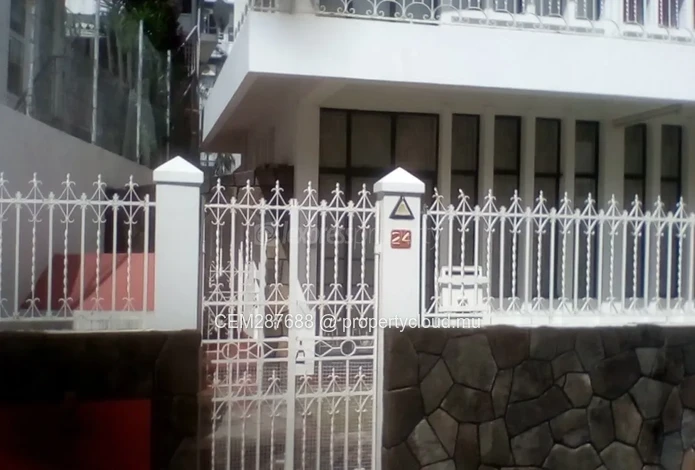 Maison à vendre à Ward 4, Port Louis