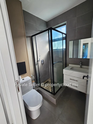 3-Bedroom Penthouse with Private Rooftop & Sea/Mountain Views – Les Voiles, Grand Baie/Pereybere