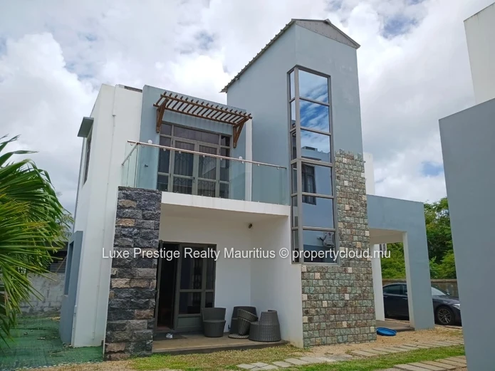 Furnished 4-bedroom duplex villa for long-term rent in Trou aux Biches  Rs 55,000 per month
