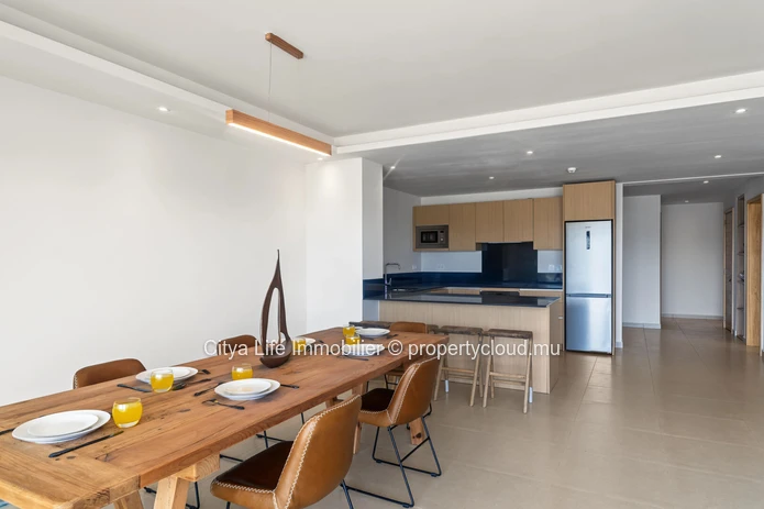 Appartement meublé 3 chambres avec piscine à louer à Grand Gaube