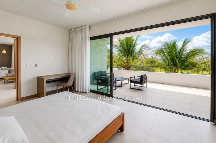 Penthouse IRS vue golf à Mont Choisy – 3 chambres en suite | Dernier étage | Île Maurice