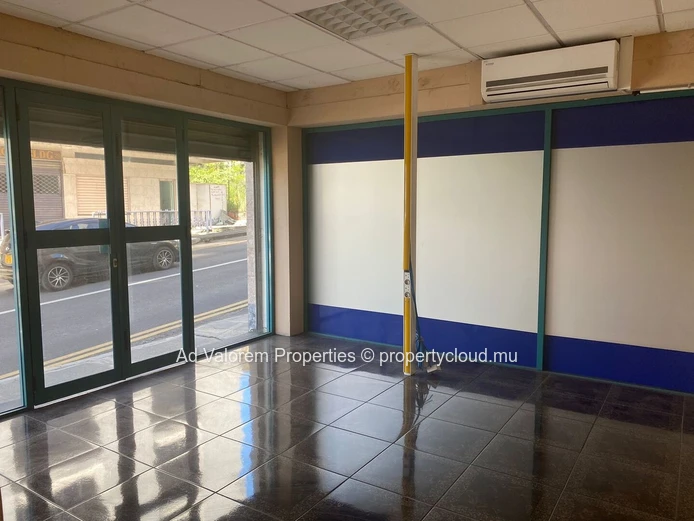 Espace commercial à vendre dans la Capitale.