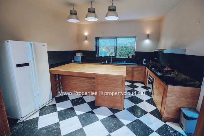 "Stunning 3 Bedroom House with private pool in Royal Park, Balaclava. - Can be yours for Rs 125,000 /month!"