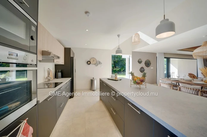 BEL OMBRE - Luxury villa in the heart of a 2500 hectare estate - 3 bedrooms