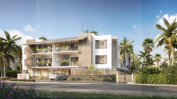 2-bedroom ground floor apartment just steps from Tamarin beach