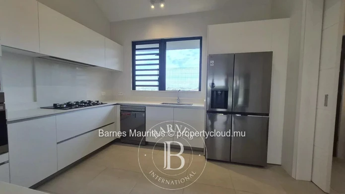 BELLE VUE - Brand New Executive Home - 3 Bedrooms