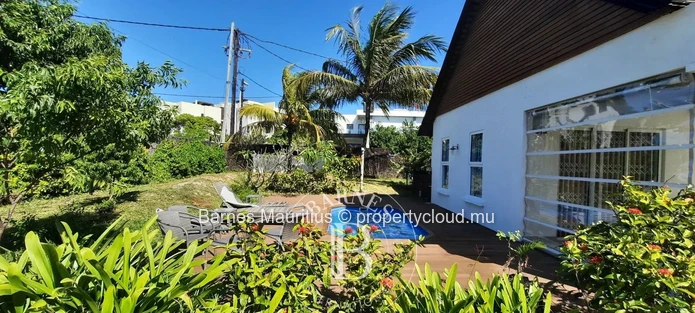 Pointe aux Cannoniers - Villa with Direct Access to the Beach - 2 Bedrooms