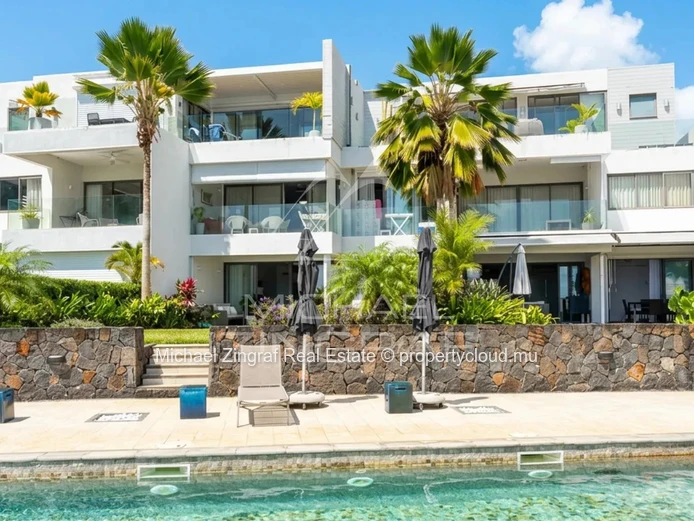 Penthouse pieds dans l'eau Roches Noires