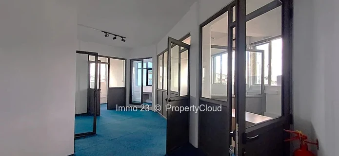 Office - 653m2 - Quatre Bornes - Ref. BU98158LO