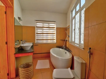 Maison de 6 Chambres