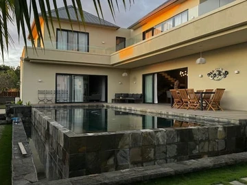 4 Bedroom Villa