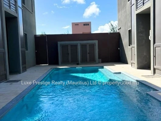 Premium 3-Bedroom Apartment for Rent in Pereybère | Ground Floor, Large Terrace & Shared Pool