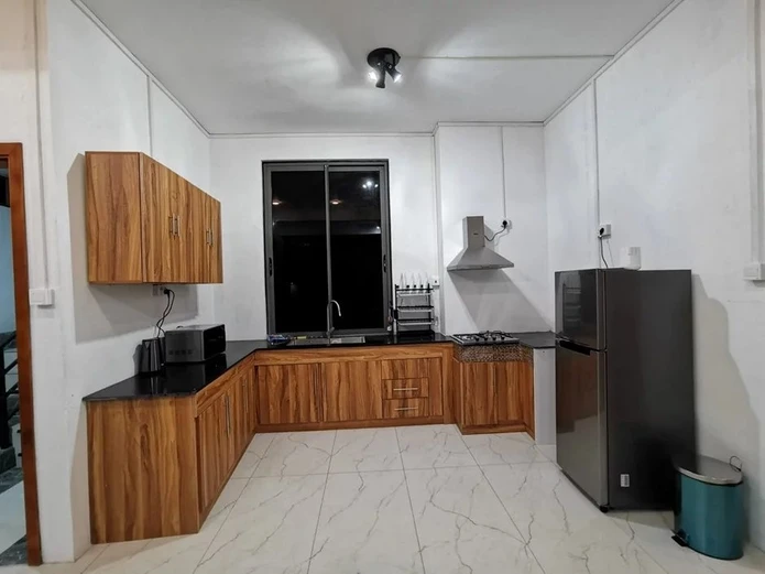À louer – Studio meublé en coliving à Quatre Bornes